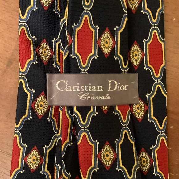 Christian Dior 100% Silk designer Gravate Blue Red & Yellow Tie Classic pattern - Picture 5 of 8